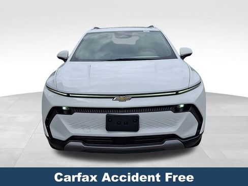 Used 2025 Chevrolet Equinox EV LT FWD image 2