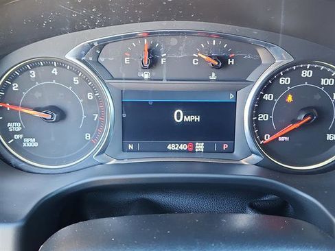 Used 2023 GMC Acadia SLT image 18