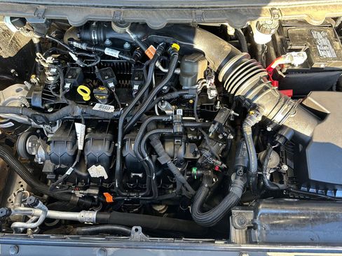 Used 2024 Ford Edge SEL w/ Sport Appearance Package image 31