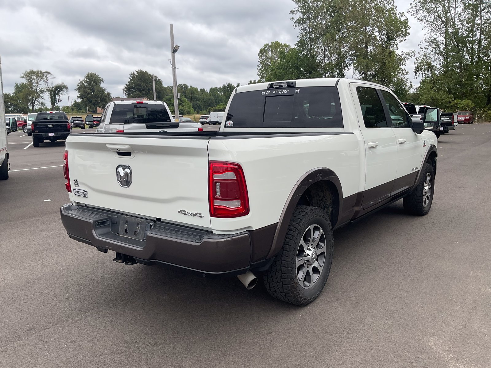 Used 2024 RAM 2500 Limited w/ Towing Technology Group AWD/4WD image 4