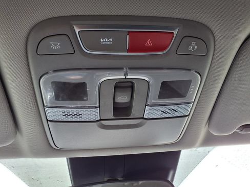 Certified 2025 Kia Telluride S FWD image 26