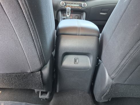 Used 2023 Nissan Sentra SV FWD image 18
