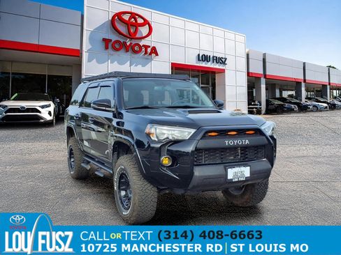 Used 2019 Toyota 4Runner TRD Off-Road Premium AWD/4WD image 1