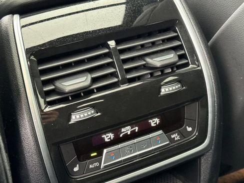 Used 2022 BMW X6 xDrive40i w/ M Sport Package image 45