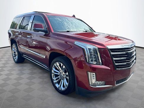 Used 2016 Cadillac Escalade Platinum AWD/4WD image 4