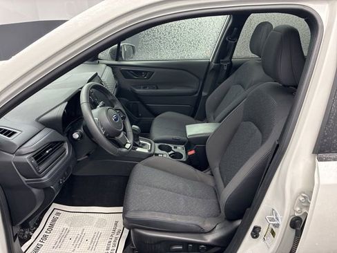 Used 2025 Subaru Forester Premium image 7