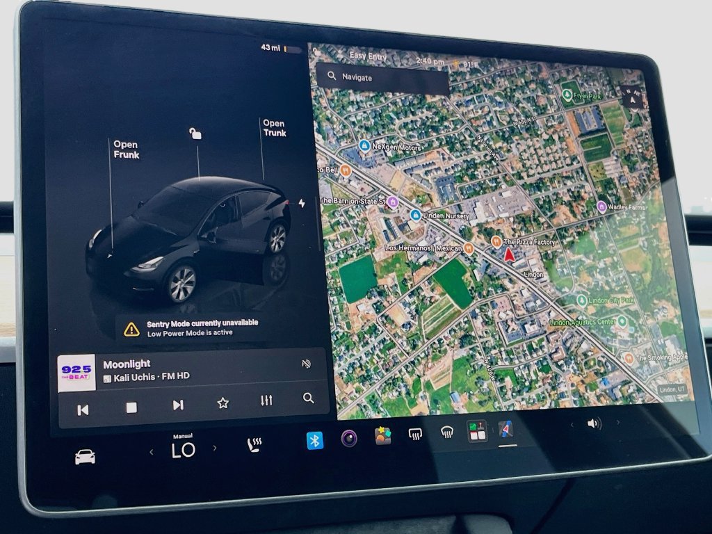 Used 2023 Tesla Model Y Long Range AWD/4WD image 12