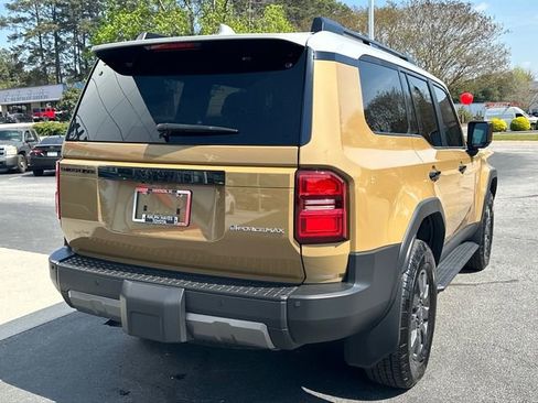 Used 2024 Toyota Land Cruiser image 3