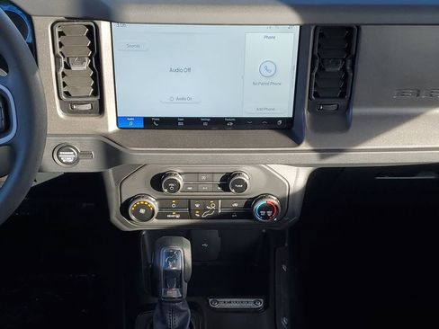 New 2025 Ford Bronco 2-Door image 25