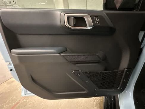 Used 2025 Ford Bronco Heritage Edition image 17