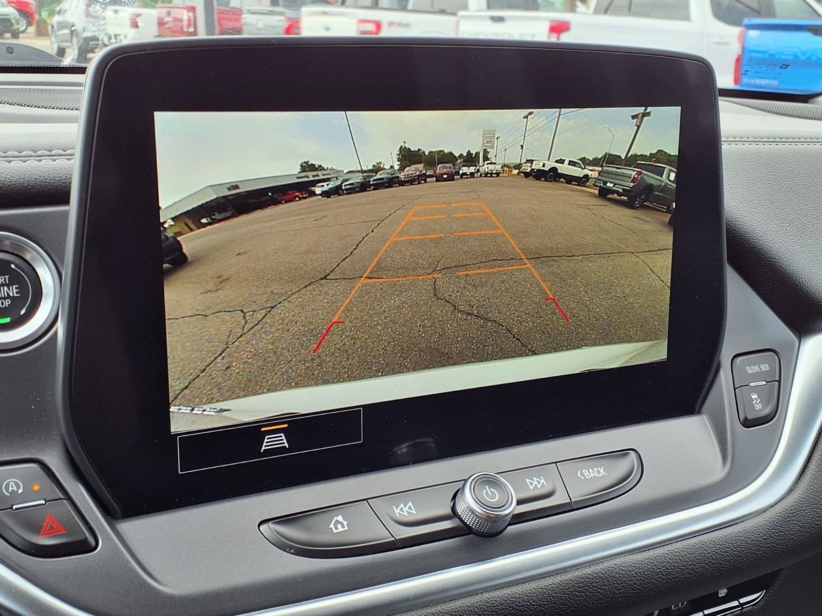 Used 2025 Chevrolet Blazer LT FWD image 5