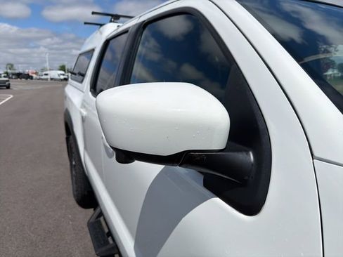 Used 2023 Nissan Frontier PRO-4X w/ Pro-4X Premium Package AWD/4WD image 5