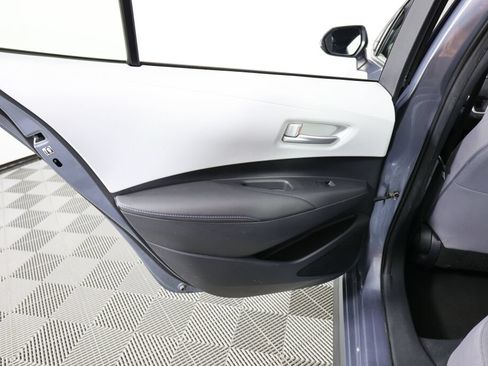 Used 2020 Toyota Corolla SE FWD image 16
