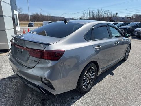 Used 2024 Kia Forte GT-Line w/ GT-Line Premium Package FWD image 7