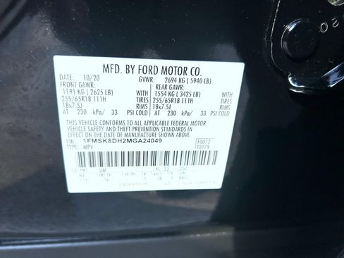 Used 2021 Ford Explorer XLT w/ Equipment Group 202A AWD/4WD image 27
