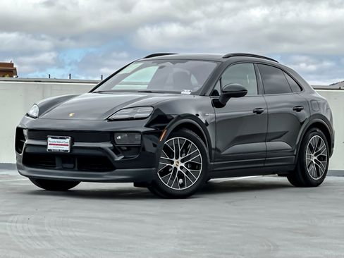 Used 2025 Porsche Macan 4 Electric AWD/4WD image 1