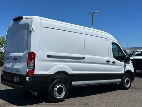 New 2026 Ford Transit 250 148 Medium Roof w/ Load Area Protection Package RWD image 3