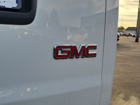 Used 2020 GMC Savana 2500 Extended w/ Driver Convenience Package image 7