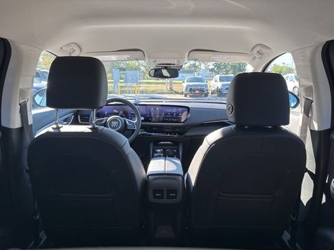 Certified 2025 Buick Envision Sport Touring image 29