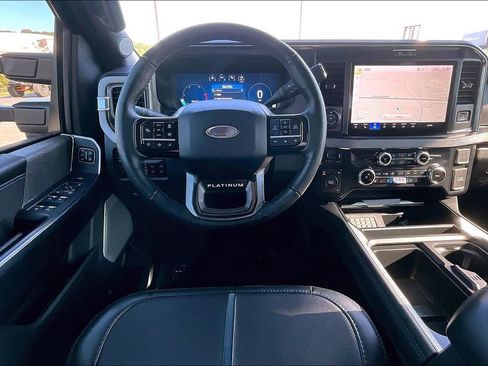 Used 2025 Ford F450 Platinum w/ FX4 Off-Road Package AWD/4WD image 11