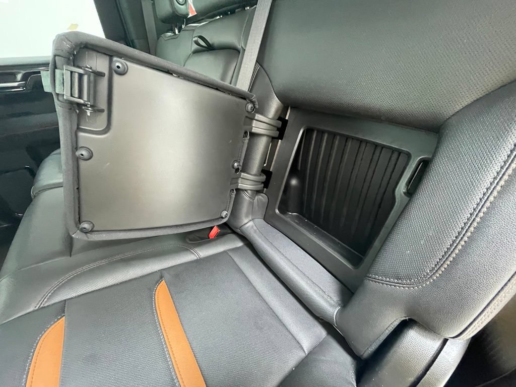 Used 2023 GMC Sierra 1500 AT4 w/ AT4 Premium Package AWD/4WD image 16