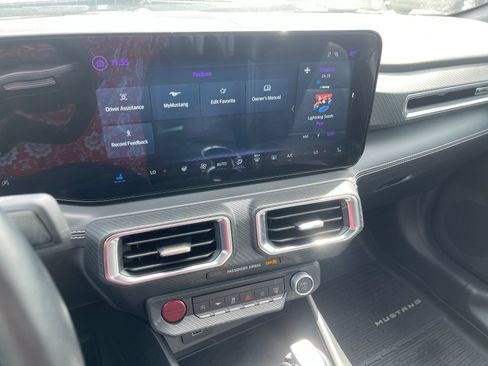 Used 2025 Ford Mustang GT Premium RWD image 19