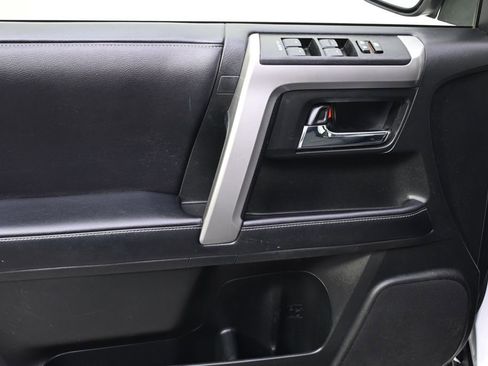 Used 2019 Toyota 4Runner SR5 Premium AWD/4WD image 22