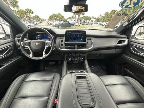Used 2024 Chevrolet Suburban LT image 20