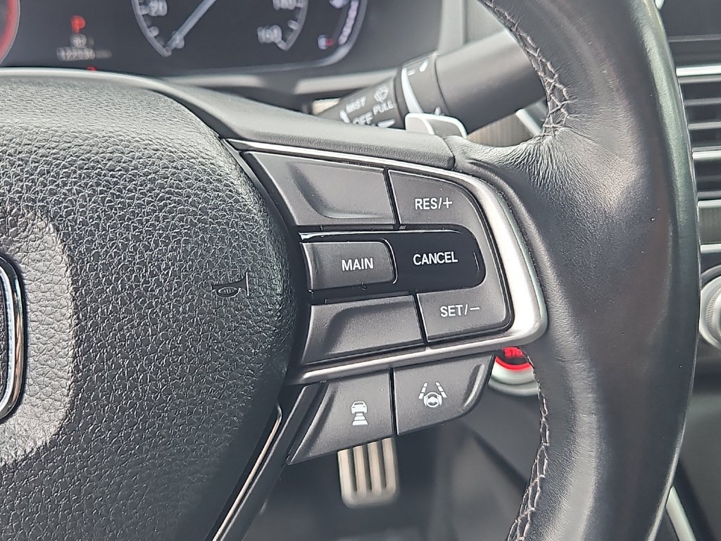 Used 2018 Honda Accord Sport image 18