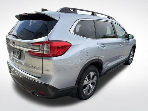 Used 2023 Subaru Ascent Premium w/ Convenience Package AWD/4WD image 2