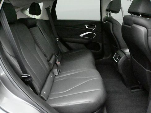 Used 2022 Acura RDX SH-AWD image 19