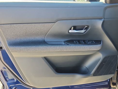 New 2026 Nissan Kicks SV w/ Cold Weather Package AWD/4WD image 9