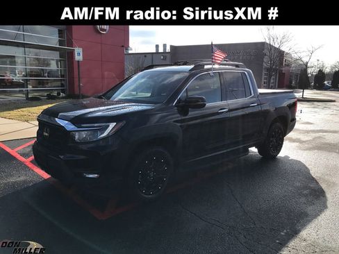 Used 2023 Honda Ridgeline RTL-E image 3