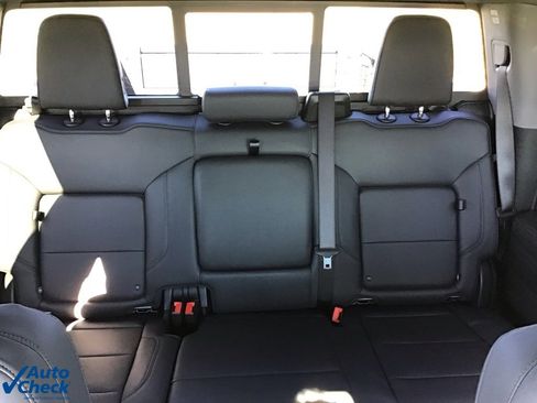 Used 2025 Chevrolet Silverado 1500 LT image 20