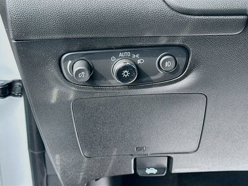 Used 2022 Buick Encore GX Select w/ Experience Buick Package FWD image 10