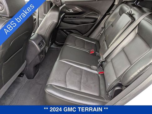 Certified 2024 GMC Terrain SLT image 31