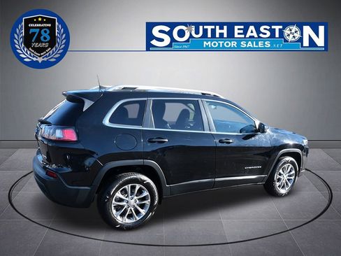 Used 2019 Jeep Cherokee Latitude Plus w/ Cold Weather Group image 7