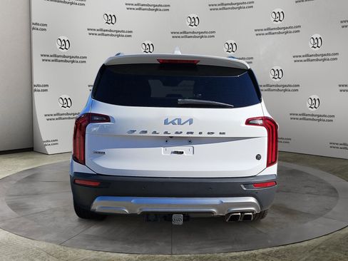 Used 2022 Kia Telluride EX w/ Towing Package image 4