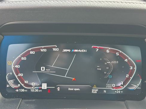 Used 2025 BMW Z4 M40i w/ Edition image 28