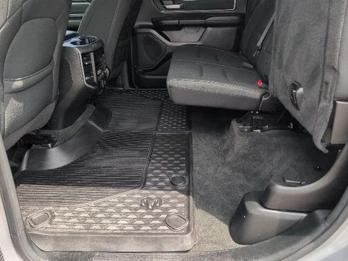 Used 2020 RAM 1500 Big Horn AWD/4WD image 40