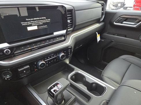 New 2026 GMC Sierra 1500 SLT w/ SLT Premium Plus Package image 45