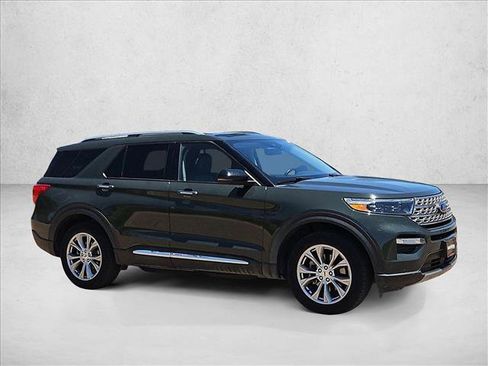 Used 2022 Ford Explorer Limited w/ Equipment Group 301A AWD/4WD image 3