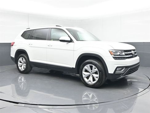 Used 2018 Volkswagen Atlas SEL FWD image 3
