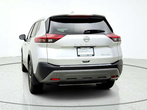 Used 2023 Nissan Rogue SV AWD/4WD image 6