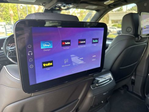 New 2025 Cadillac Escalade Sport Platinum w/ LPO, Floor Liner Package image 16