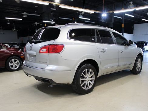 Used 2016 Buick Enclave Convenience image 3
