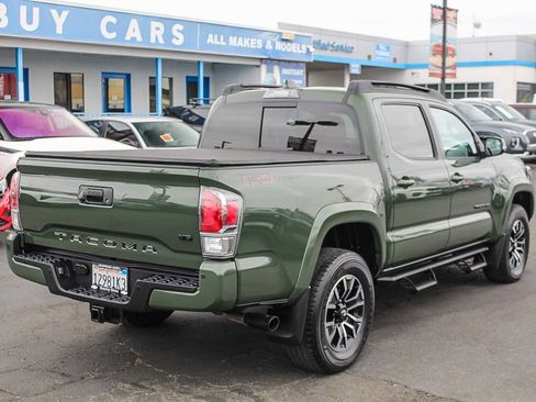 Used 2022 Toyota Tacoma TRD Sport w/ Technology Package RWD image 8