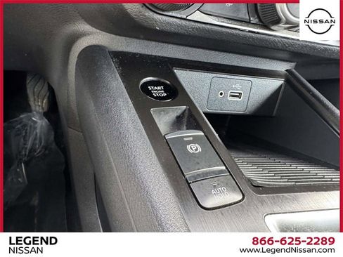 Certified 2025 Nissan Kicks S image 27