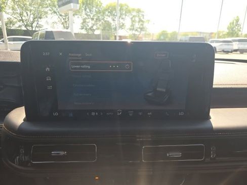 Used 2025 Lincoln Aviator Black Label AWD/4WD image 40