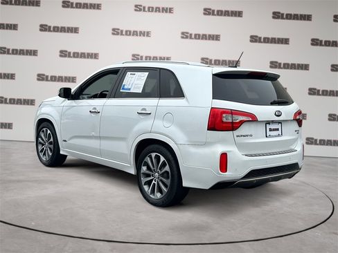 Used 2015 Kia Sorento SX image 3